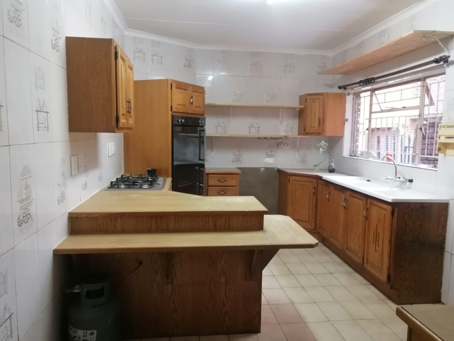 4 Bedroom Property for Sale in Geelhoutpark North West